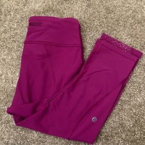 Lululemon cropped